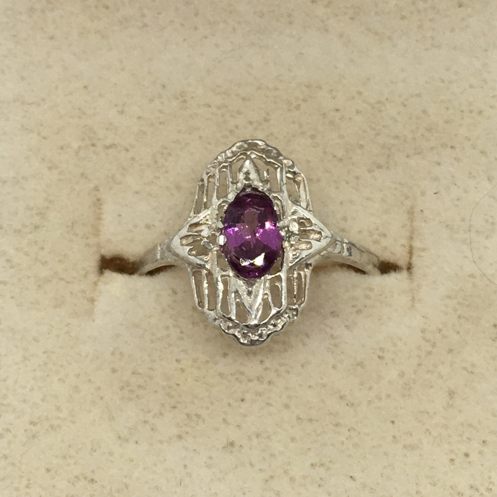 0.44ct Rhodolite Garnet Sterling Silver antique style ring